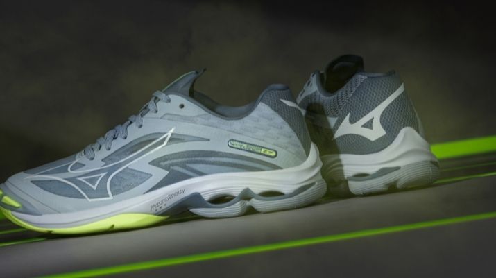 De populaire Mizuno Wave Lightning Z7